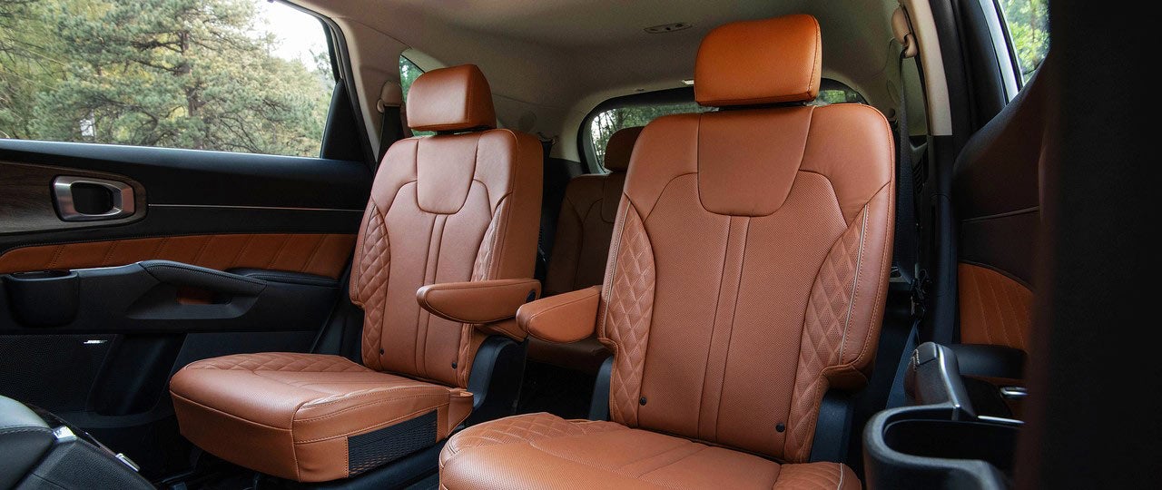 Available Captain's Chairs | Clay Cooley Kia Irving in Irving TX